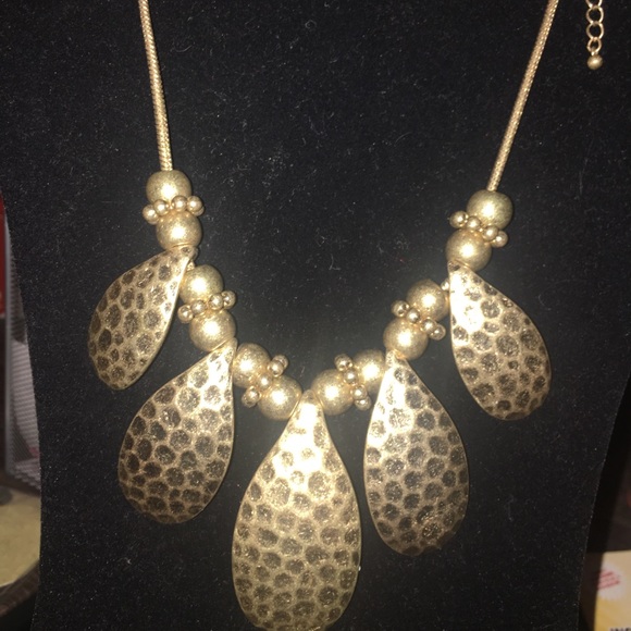 Rustic vintage Gold Statement bib necklace set - Picture 1 of 5